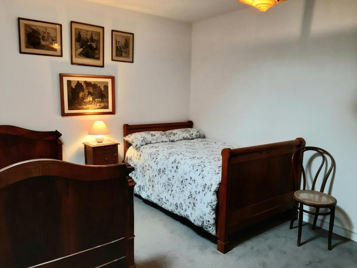 Wisteria Cottage Les Adjots Экстерьер фото