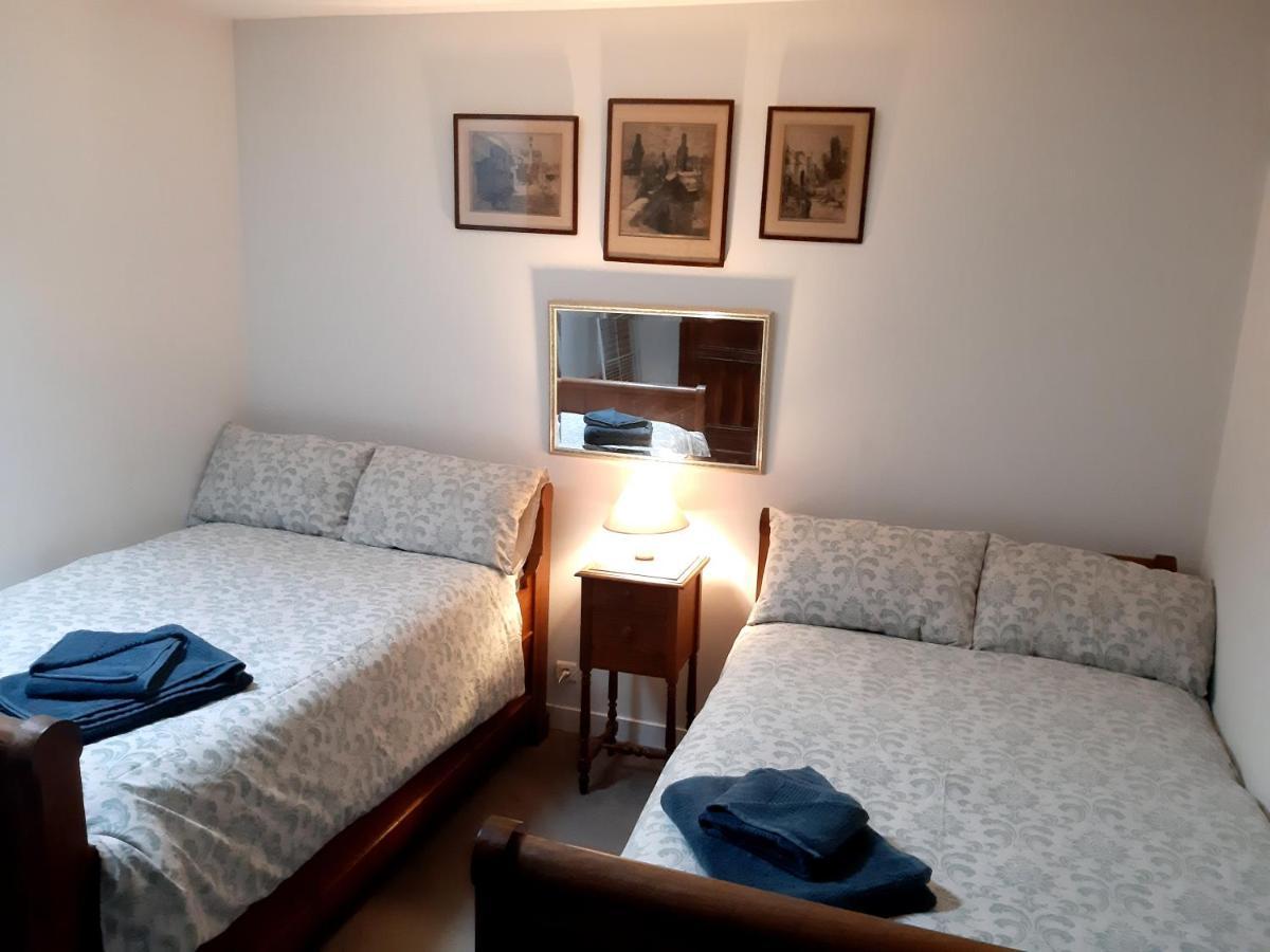 Wisteria Cottage Les Adjots Экстерьер фото