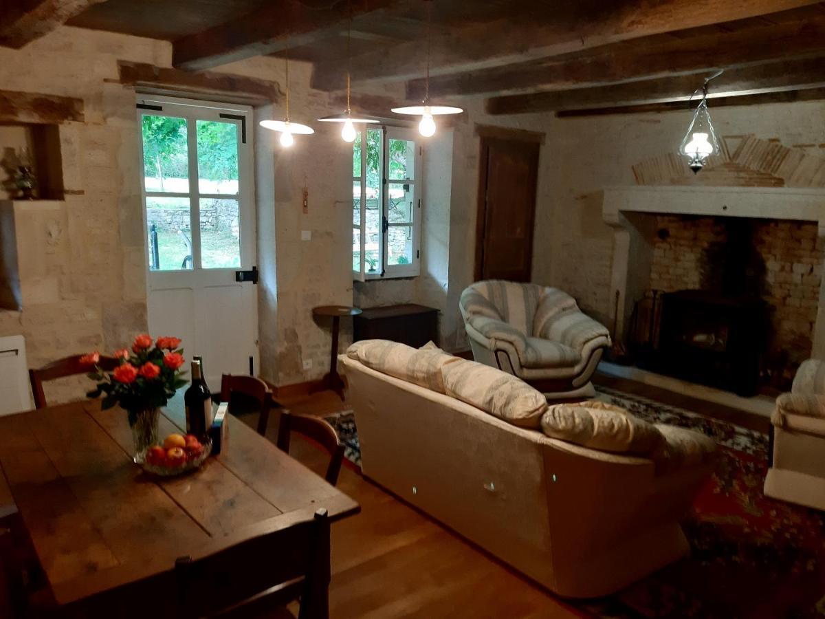 Wisteria Cottage Les Adjots Экстерьер фото